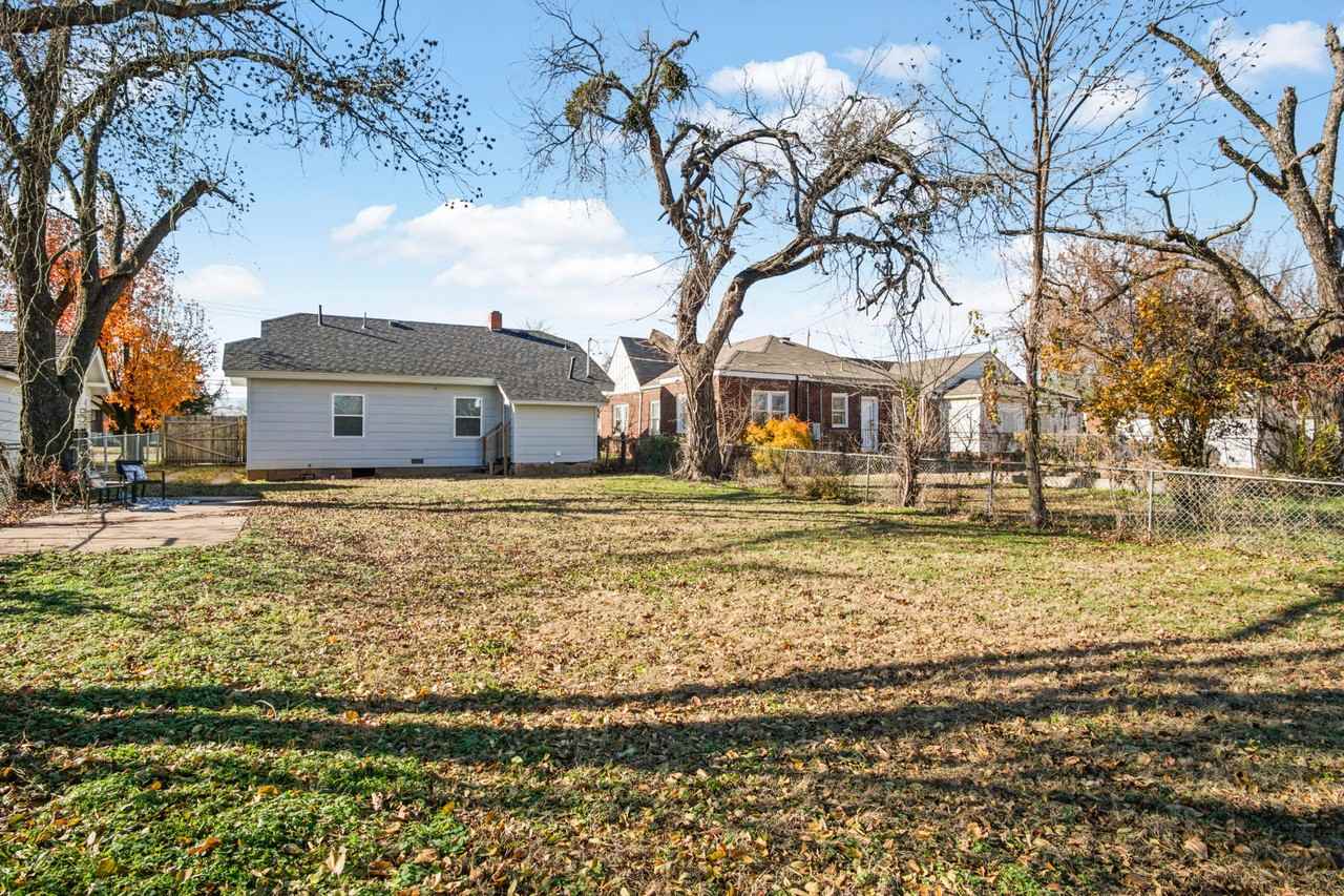 2118 N Prospect Ave - Photo 5 of 34