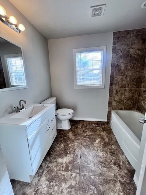 704 Ne 31st St - Photo 2 of 16