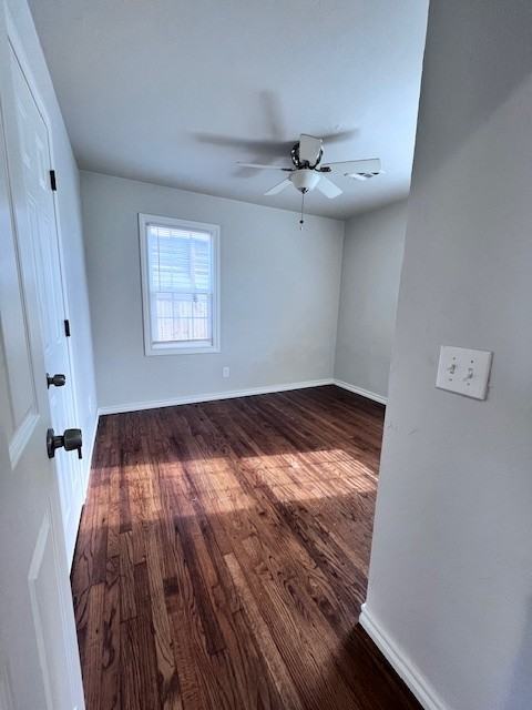 704 Ne 31st St - Photo 2 of 16