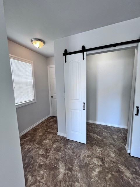 704 Ne 31st St - Photo 3 of 16