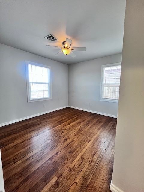 704 Ne 31st St - Photo 6 of 16