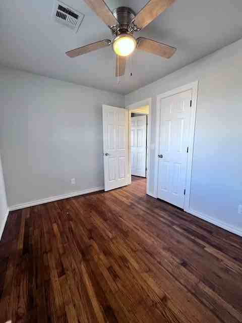 704 Ne 31st St - Photo 3 of 16