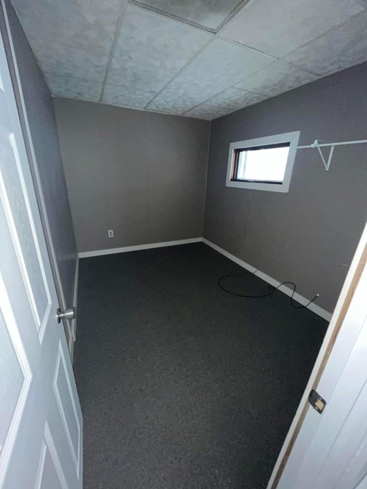 714 Sherman St - Photo 4 of 11