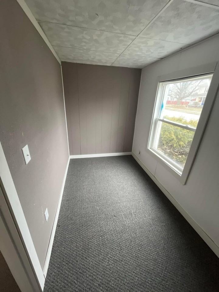 714 Sherman St - Photo 5 of 11