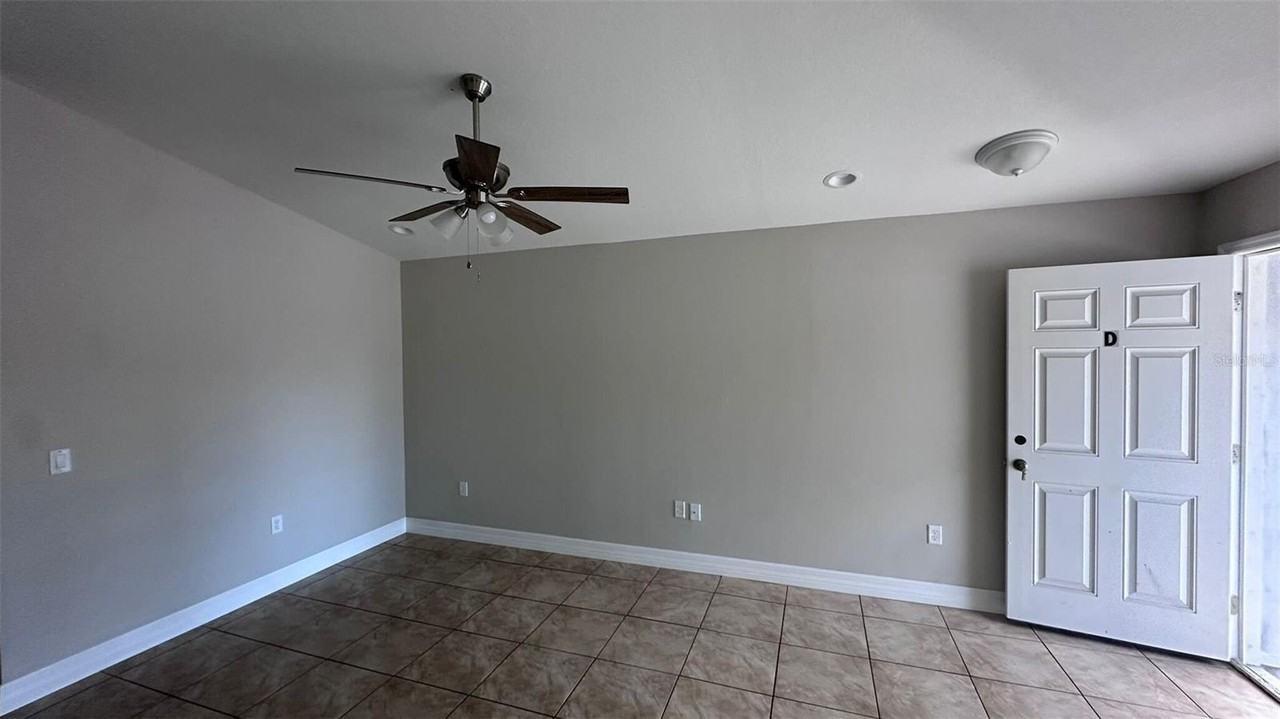 164 Julie Ln - Photo 4 of 9