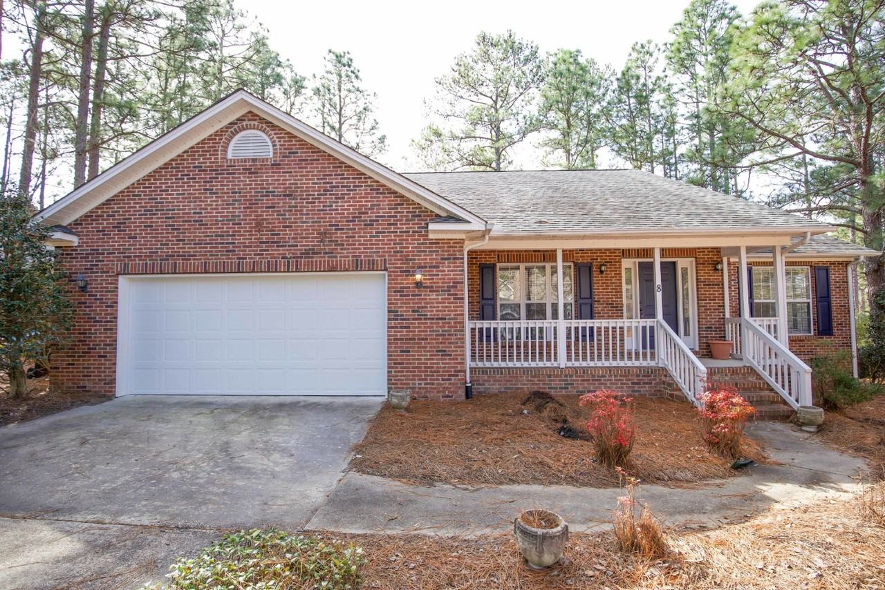 8 Moore Dr - Photo 2 of 50