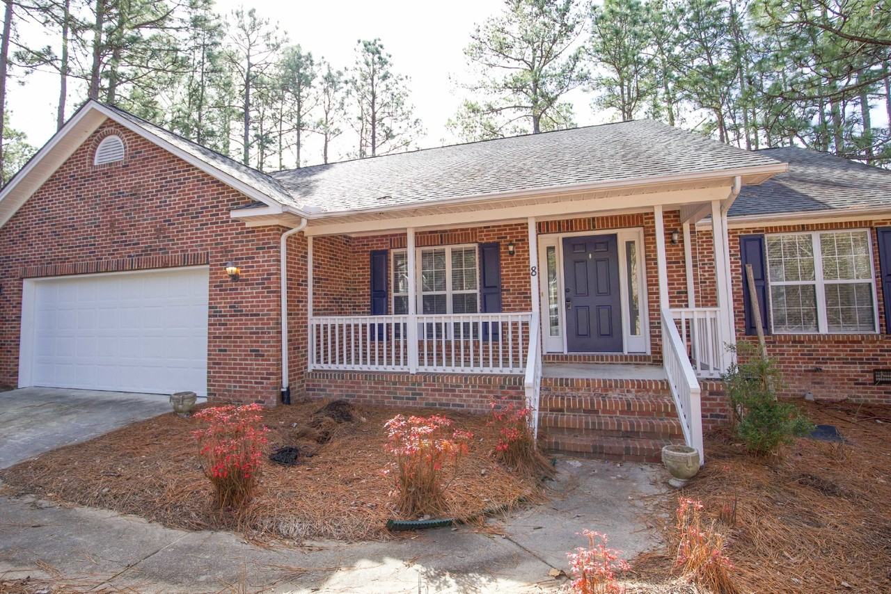 8 Moore Dr - Photo 3 of 50