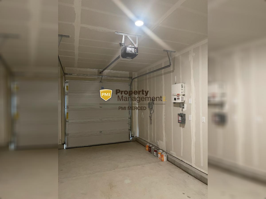 4209 Berryesa Ave - Photo 3 of 16