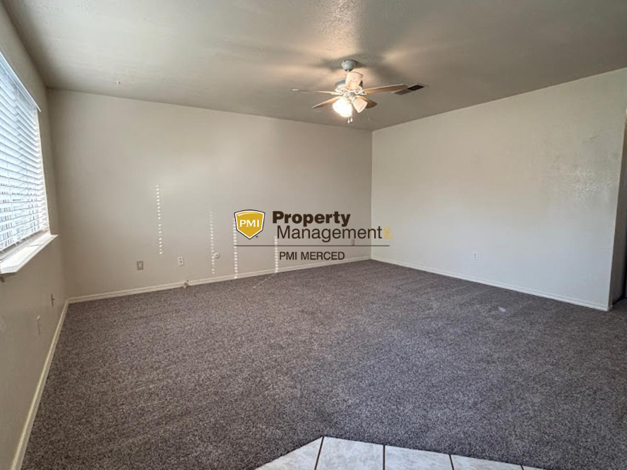 419 Cinnamon Ln - Photo 4 of 15