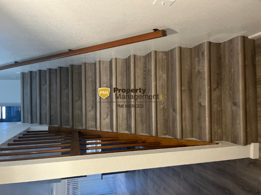 503 N Quince Ave - Photo 2 of 18