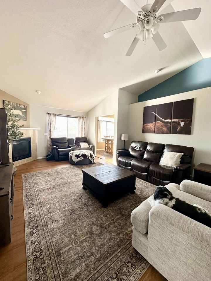 4317 Laramie St - Photo 3 of 21