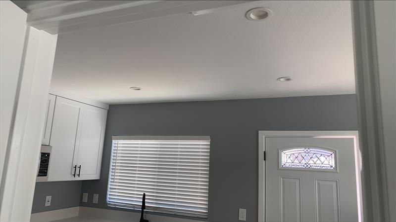 2240 San Francisco Ave #A - Photo 3 of 10