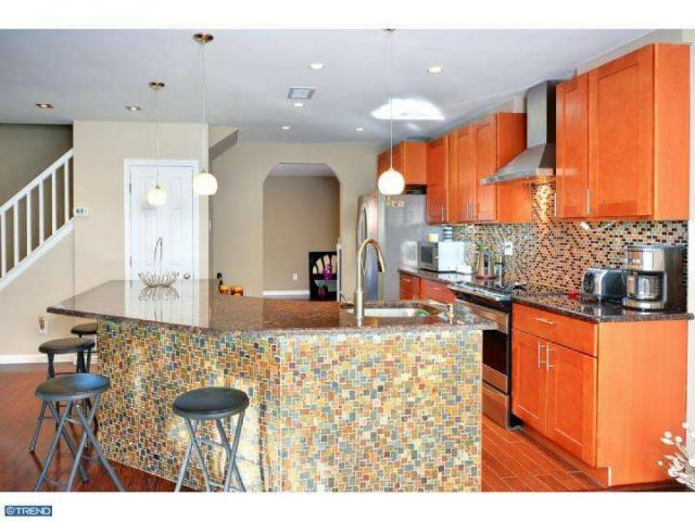 1804 Worthington Dr - Photo 4 of 20