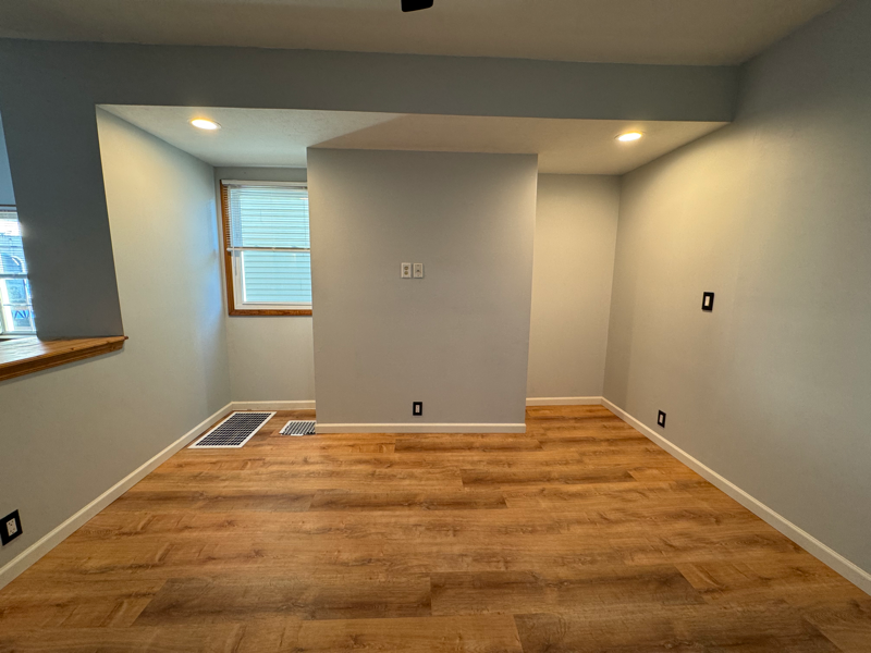 1233 2nd Ave - Photo 3 of 20