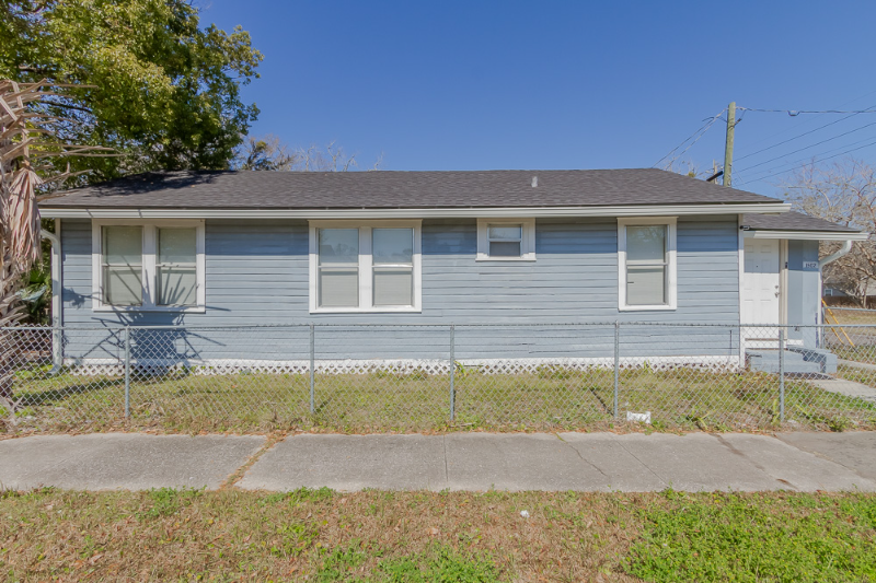1502 Fairfax St - Photo 2 of 20
