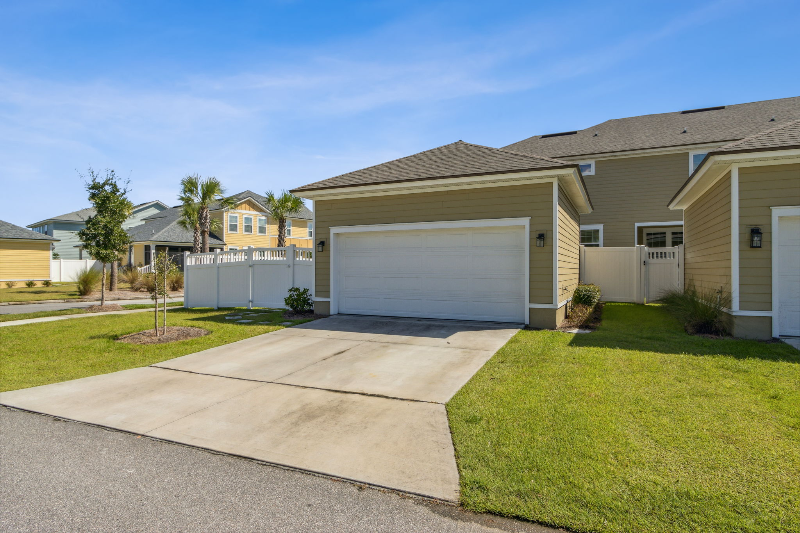 213 Daydream Ave - Photo 3 of 20