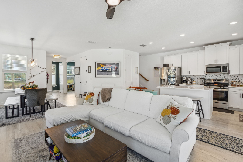 213 Daydream Ave - Photo 6 of 20