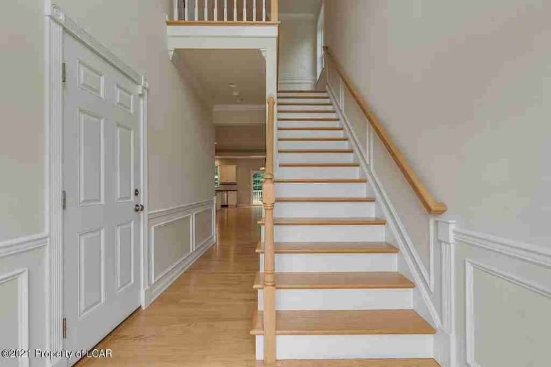 230 Twins Ln - Photo 2 of 20