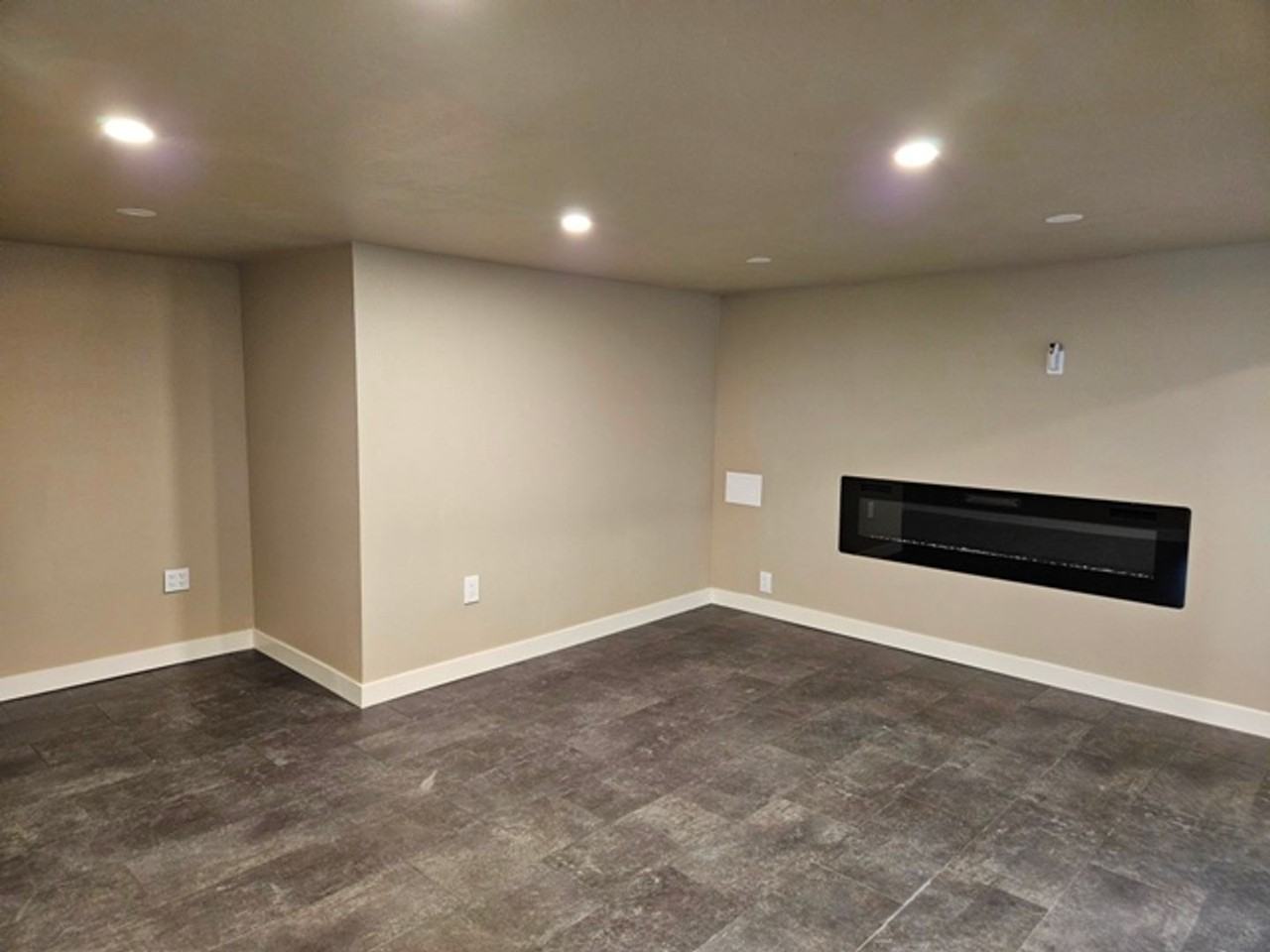 580 18th St Ne - Photo 6 of 29