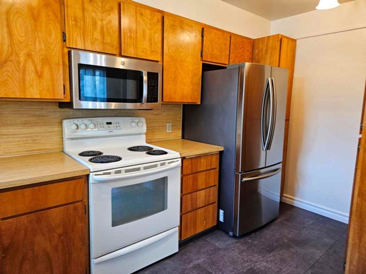 580 18th St Ne - Photo 7 of 29