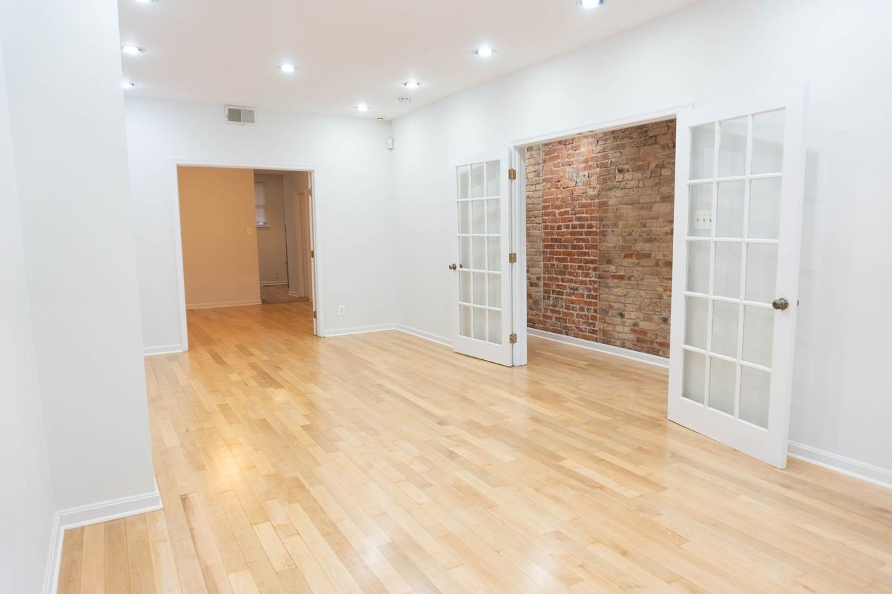 212 12th Pl Ne ##Ne - Photo 4 of 38