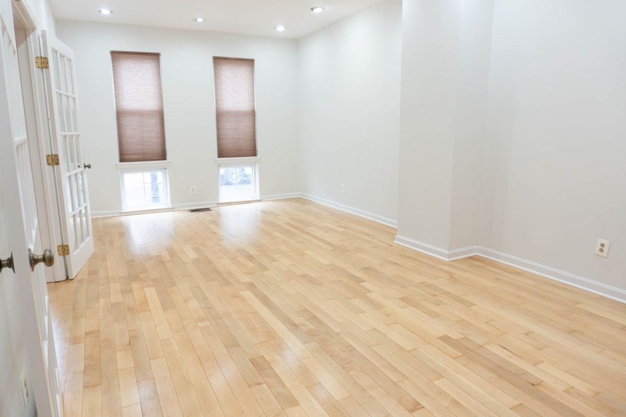 212 12th Pl Ne ##Ne - Photo 5 of 38