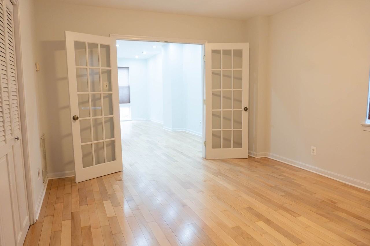 212 12th Pl Ne ##Ne - Photo 6 of 38