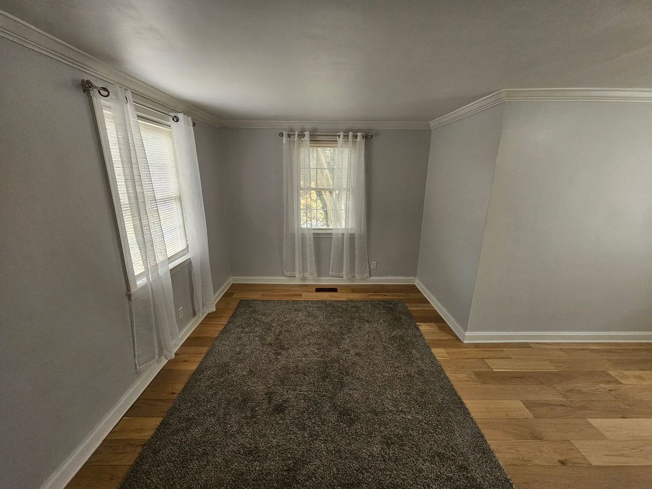 1534 Herrin Ave - Photo 7 of 29