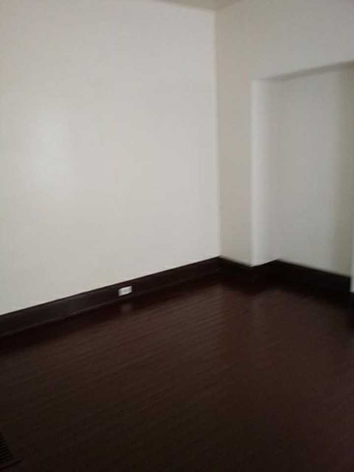 1238 Rosemont Ave - Photo 5 of 10