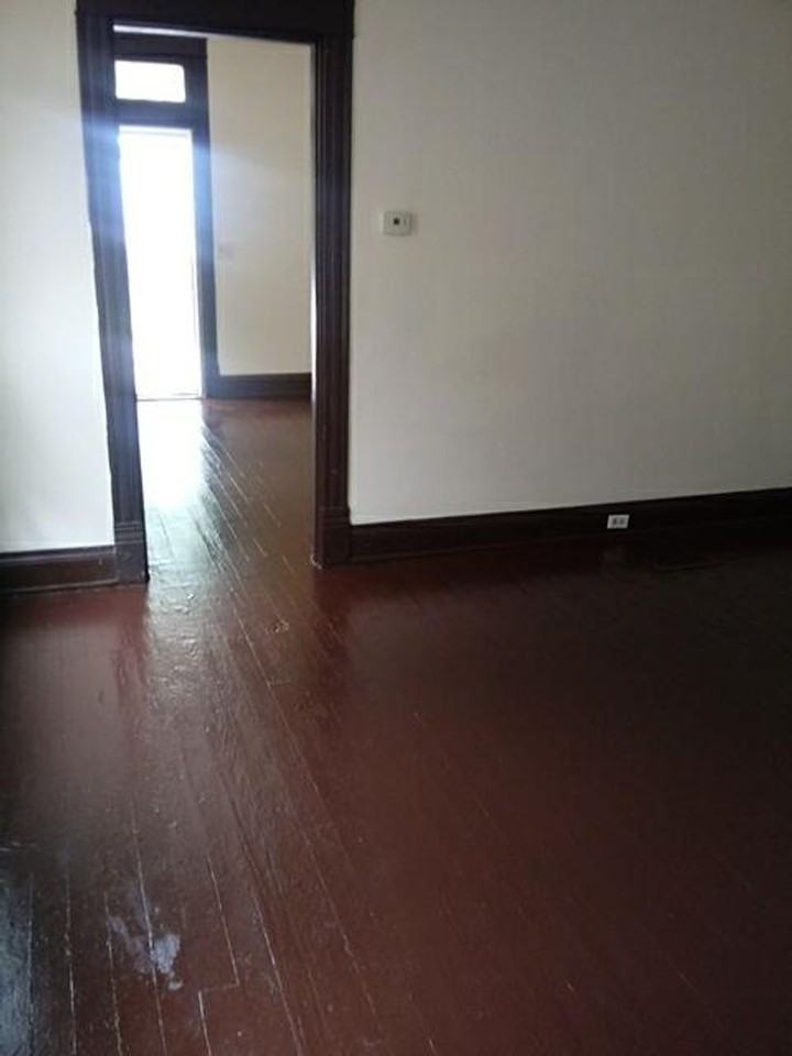 1238 Rosemont Ave - Photo 6 of 10