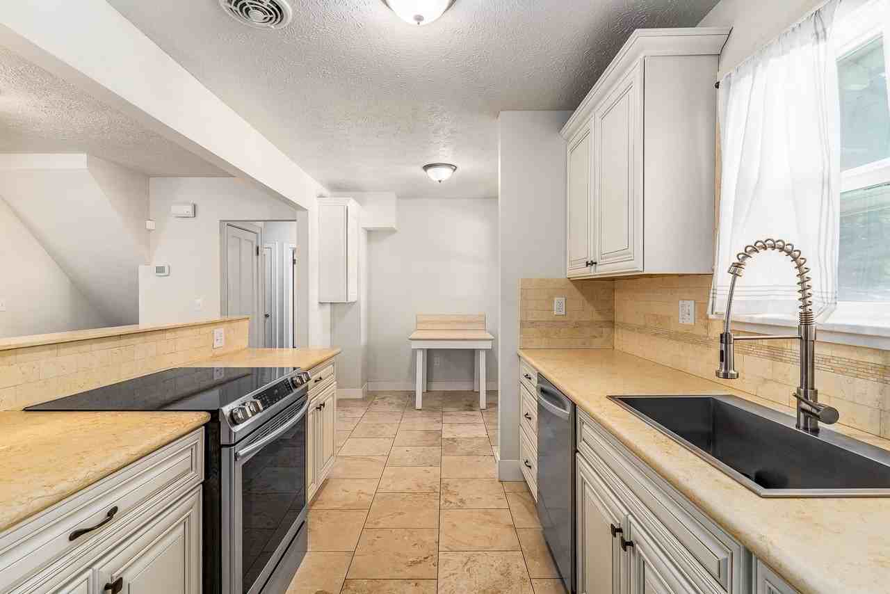 2227 S Grand Blvd - Photo 2 of 21