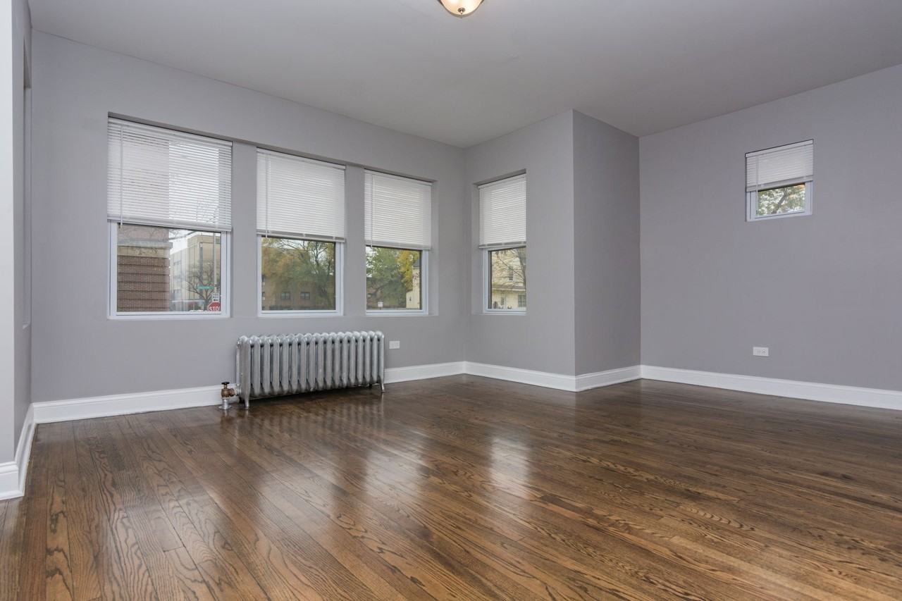 7556 S Eggleston Ave (NEW) - Photo 4 of 10