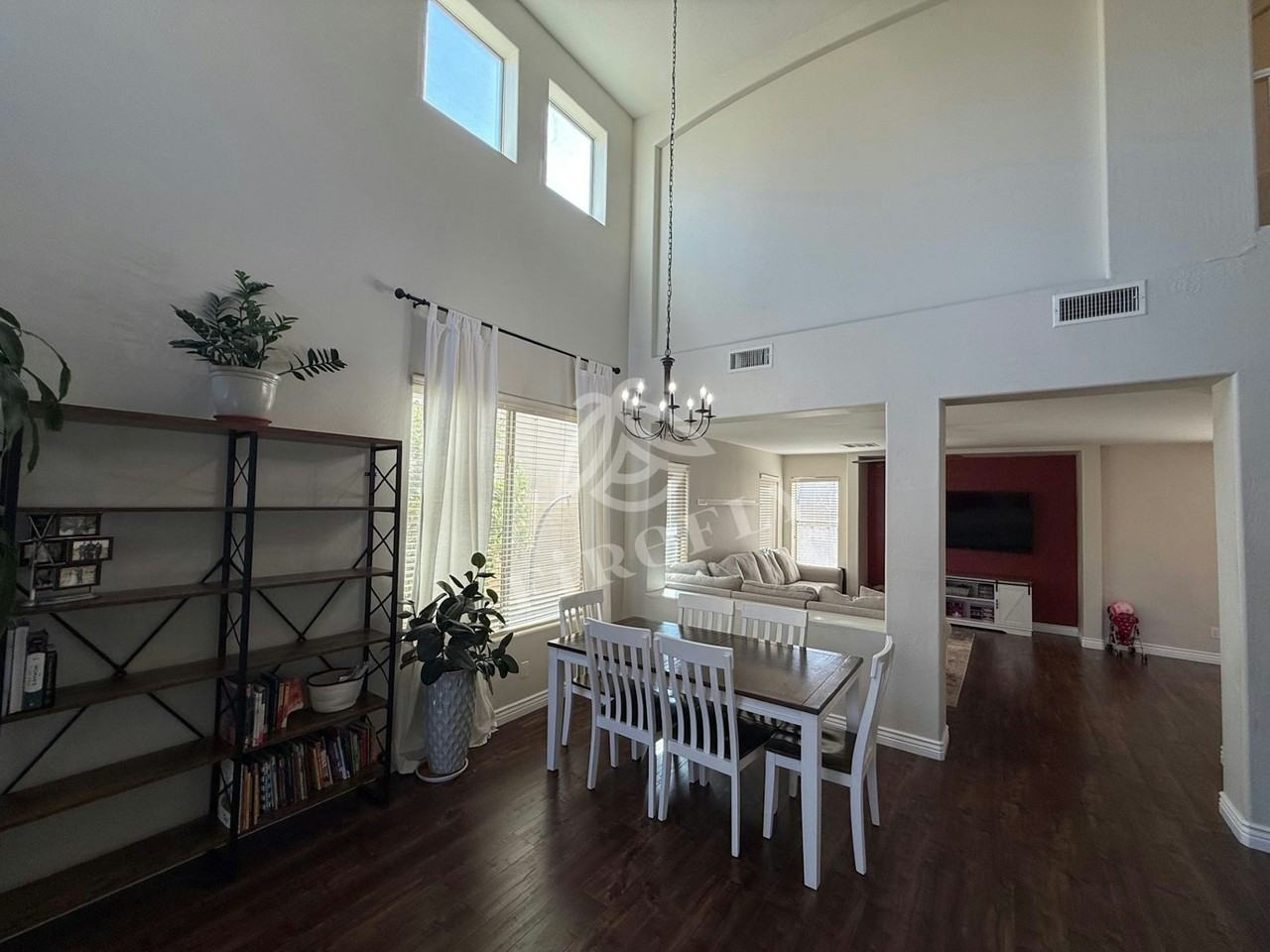 6509 West Red Fox Road - Photo 5 of 36