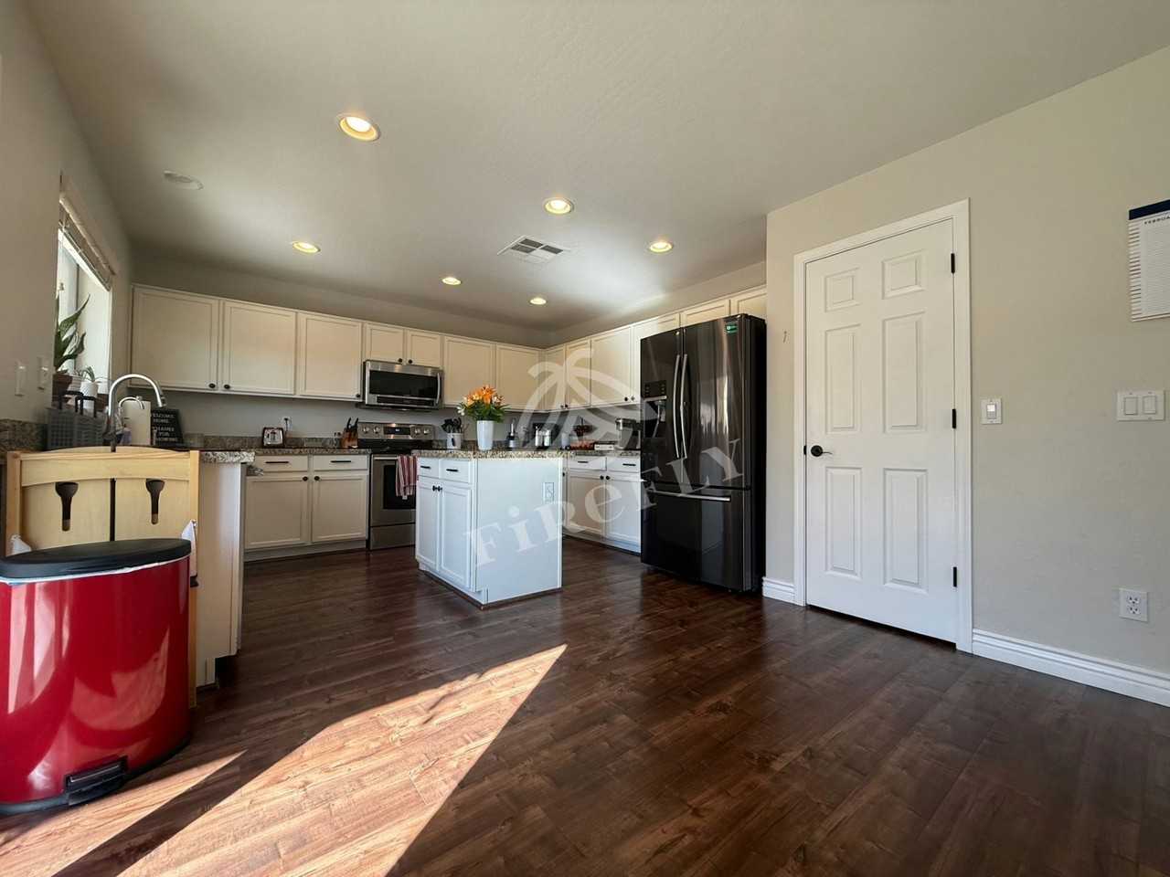 6509R West Red Fox Road - Photo 6 of 31