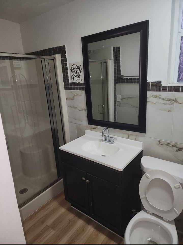 1412 6th Ave #1 - Photo 2 of 8