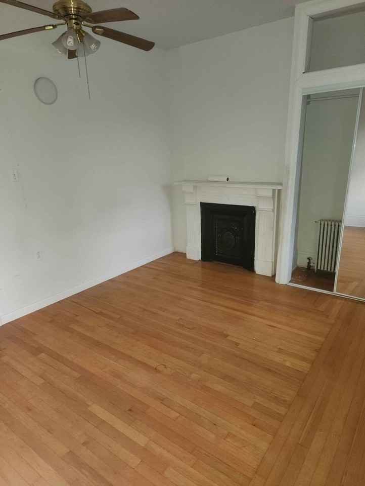 1412 6th Ave #1 - Photo 3 of 8