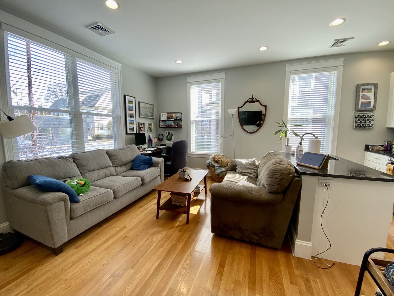 405 S Huntington Ave #1L - Photo 2 of 18