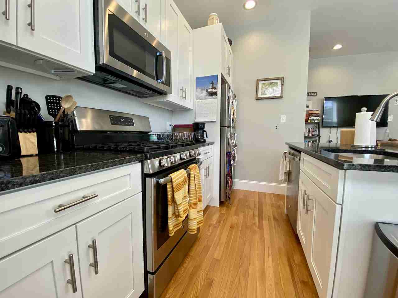 405 S Huntington Ave #1L - Photo 7 of 18