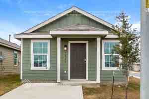 featured image of 5449 Verdugos Palace