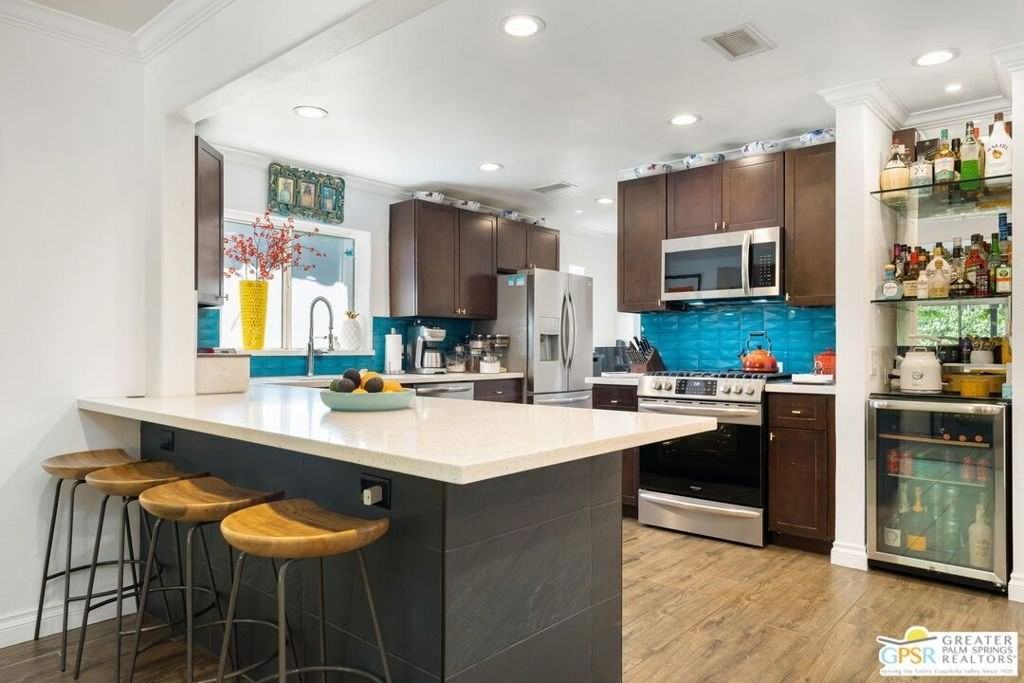 1861 S Palm Canyon Dr - Photo 5 of 31