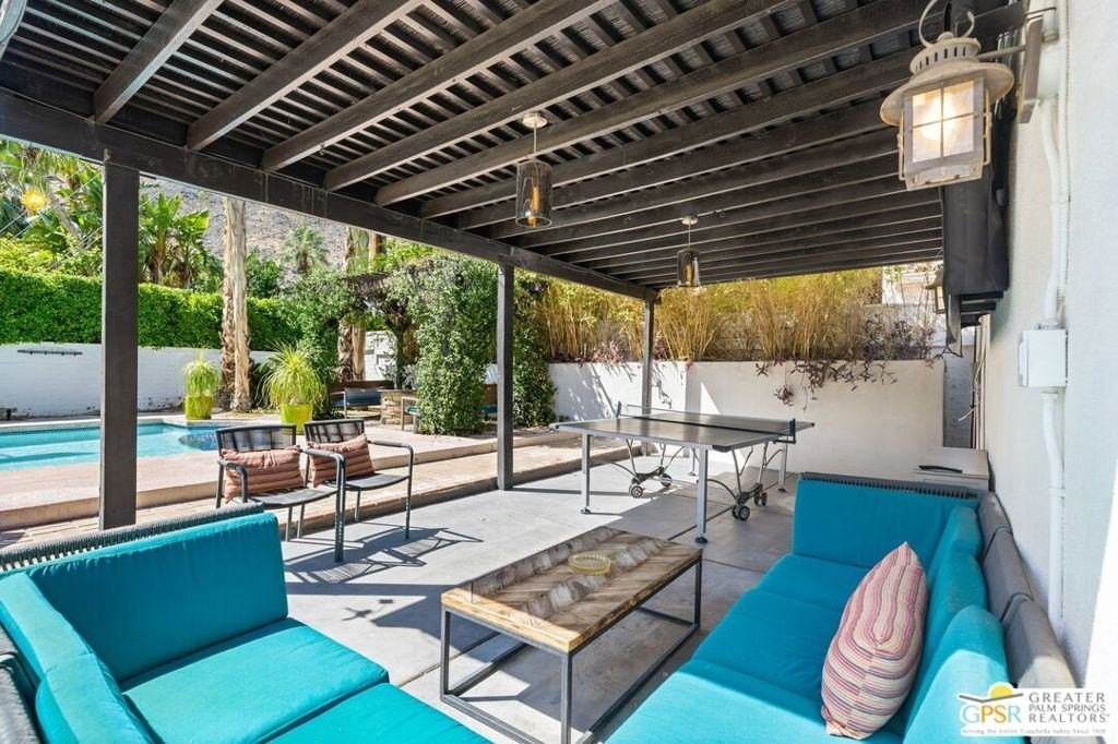 1861 S Palm Canyon Dr - Photo 6 of 31