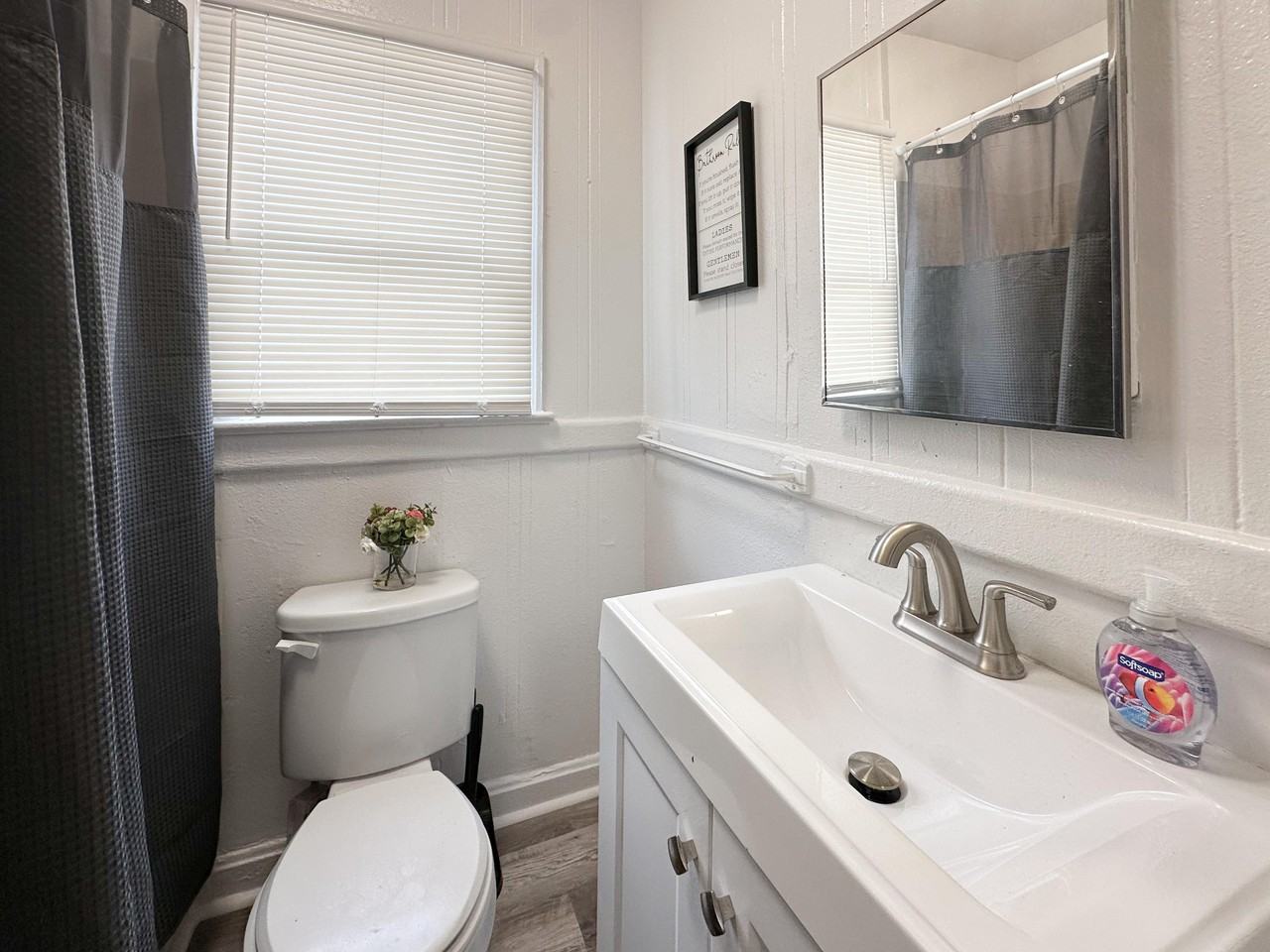 E Cayuga St - Photo 2 of 10