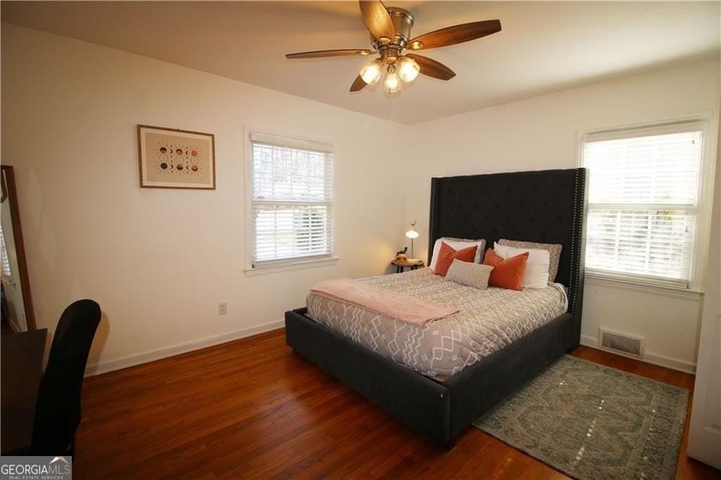 1875 Brewer Blvd Sw - Photo 3 of 6