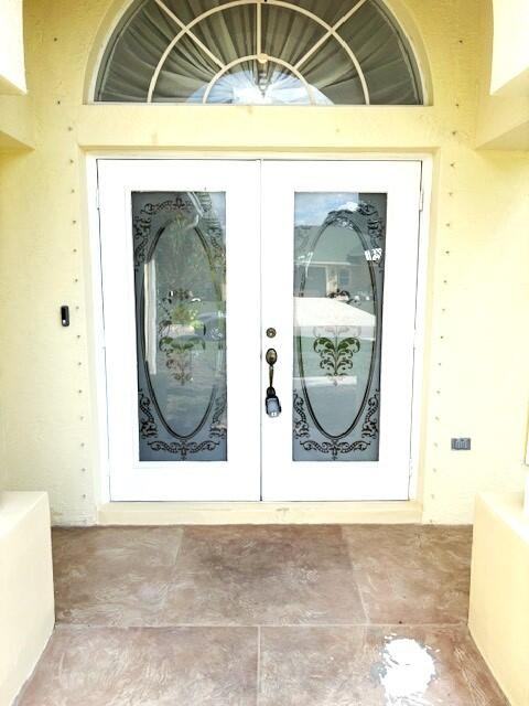 3417 Southeast Hart Circle - Photo 3 of 32