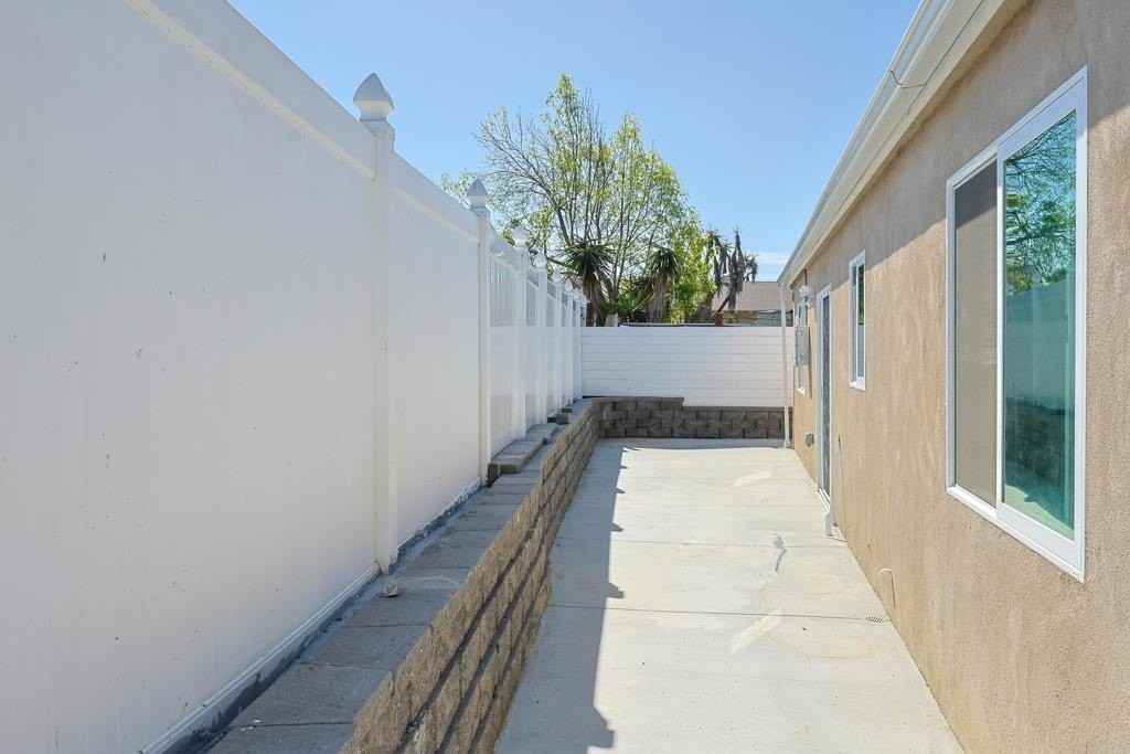 141 Buccaneer Dr - Photo 6 of 31