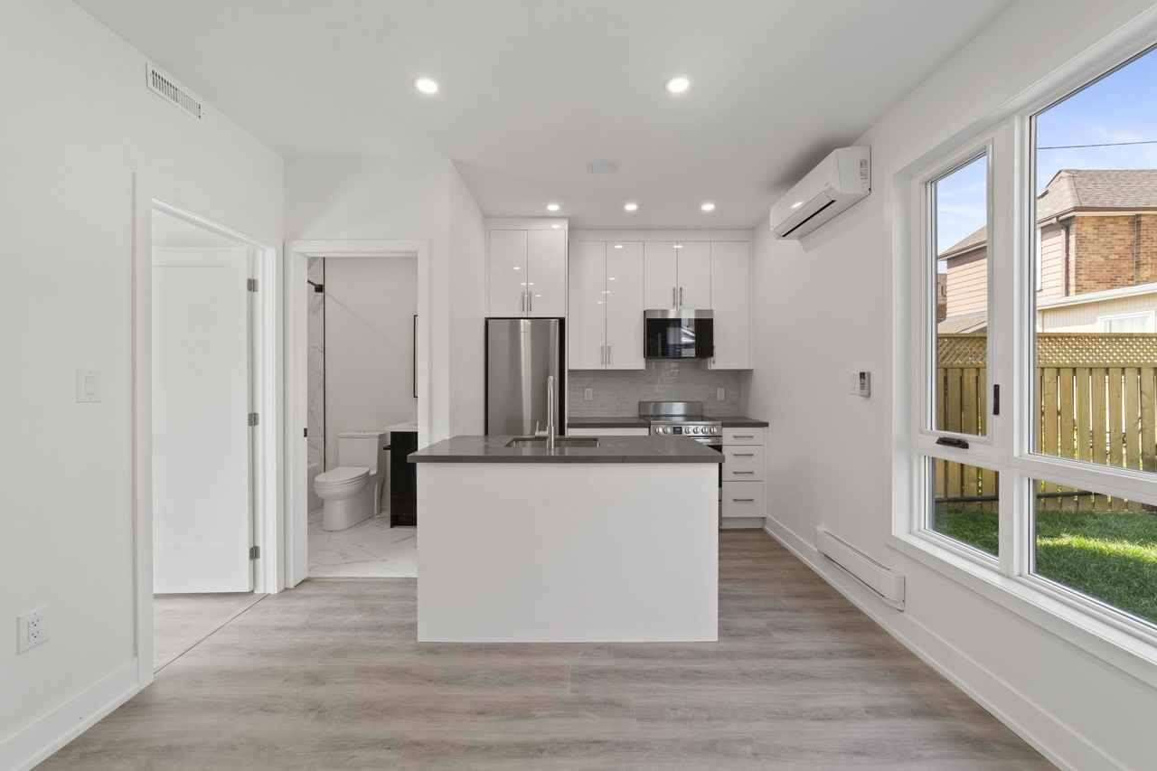 531 Delaware Avenue North - Photo 2 of 11