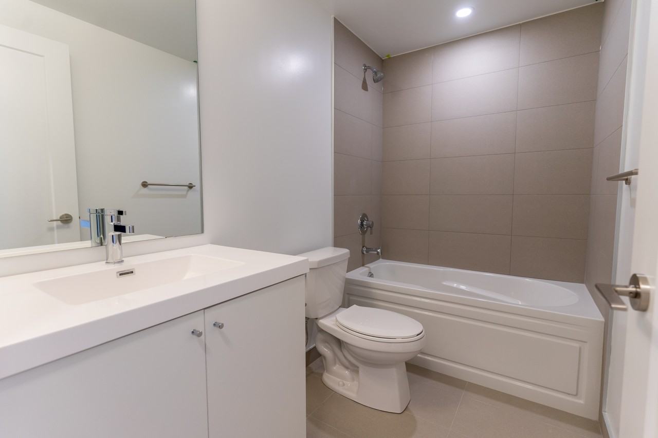 2425 Simcoe Street North - Photo 3 of 20