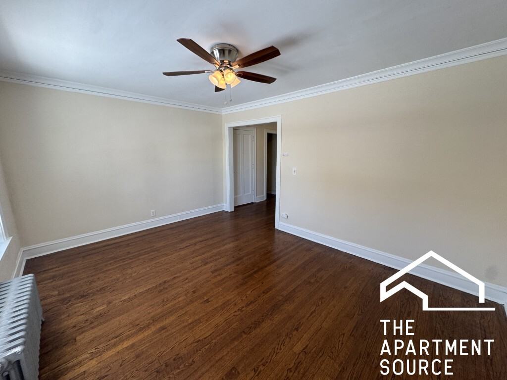 2510 N Leclaire Ave #1 - Photo 5 of 9