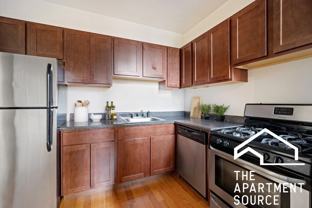 N Pine Grove Ave #W3 - Photo 1 of 1
