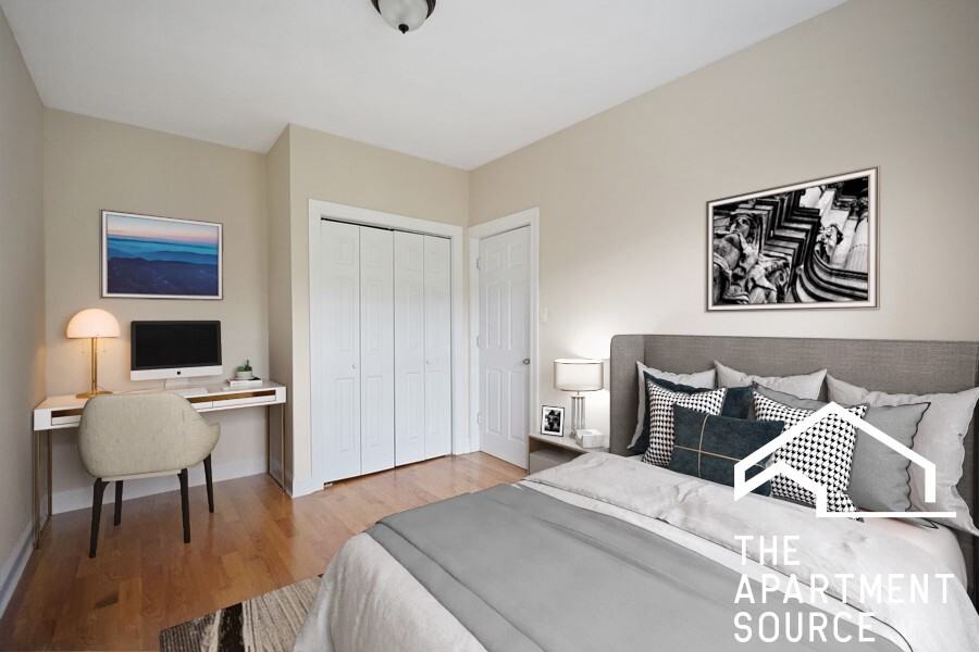 N Pine Grove Ave #W3 - Photo 6 of 8